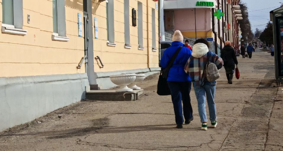 Россияне в недоумении: власти объявили о переходе на шестидневную рабочую неделю