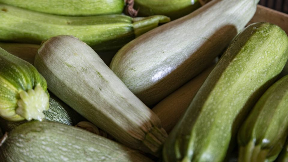 Эта закуска даст фору кабачковой икре: готовится просто, а получается в разы сытнее