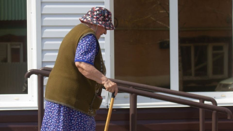 Как живут люди с недостаточным пенсионным стажем и баллами