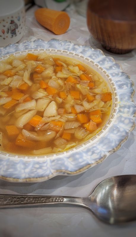 Согревающее чудо на вашей кухне: капустный суп с бататом