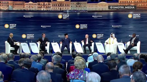 Новый миропорядок возникает естественным образом, это все равно, что восход солнца - от этого никуда не деться — Путин