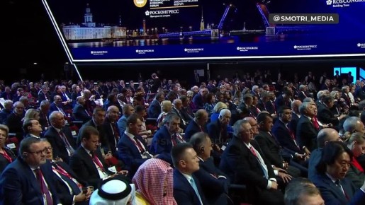 Мы никому не создаем сложностей, мы ничего не ломаем — Путин про многополярный мир