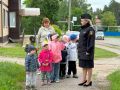 В п. Куженер сотрудники Госавтоинспекции провели пешеходную экскурсию для самых юных участников дорожного движения