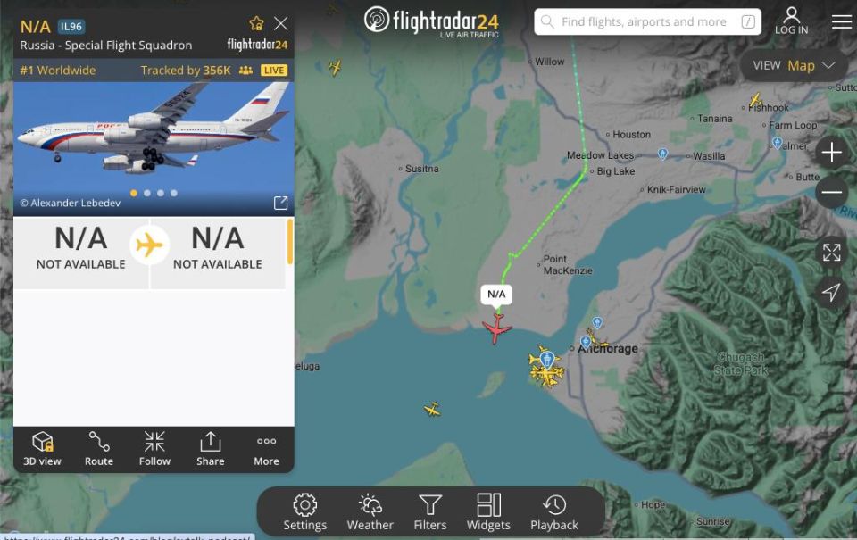   FlightRadar24,       ,     ,   350 000 