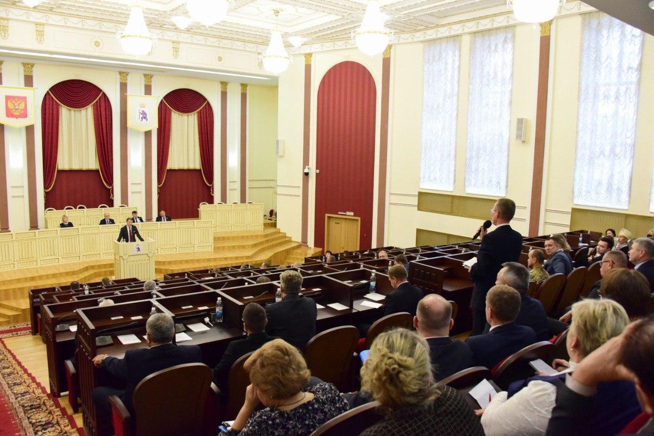 Депутаты Госсобрания республики на 11-й сессии приняли поправки об увеличении штрафов за нарушение правил благоустройства в закон «Об административных правонарушениях Марий Эл»