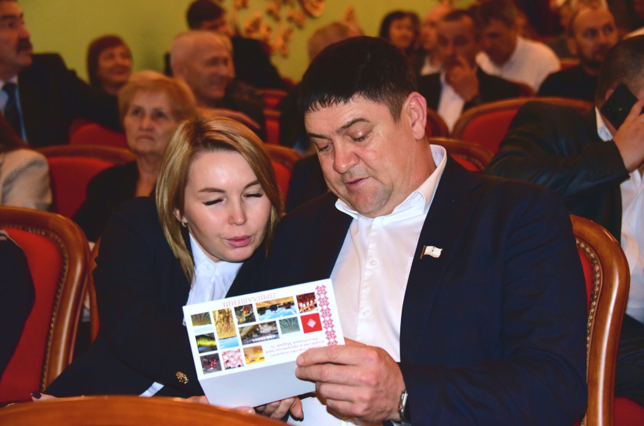 «ОСНОВА БЛАГОПОЛУЧИЯ РЕСПУБЛИКИ»: МИХАИЛ ВАСЮТИН ПОЗДРАВИЛ АГРАРИЕВ МАРИЙ ЭЛ С ПРОФЕССИОНАЛЬНЫМ ПРАЗДНИКОМ «ОСНОВА БЛАГОПОЛУЧИЯ РЕСПУБЛИКИ»: МИХАИЛ ВАСЮТИН ПОЗДРАВИЛ АГРАРИЕВ МАРИЙ ЭЛ С ПРОФЕССИОНАЛЬНЫМ ПРАЗДНИКОМ