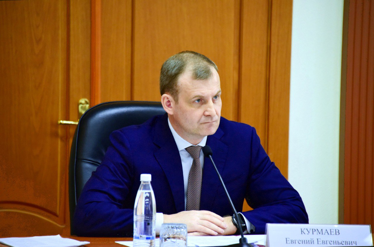 Председатель Госсобрания Михаил Васютин, его заместители Лариса Яковлева, Александр Смирнов и Александр Майоров приняли участие в совещании Первого заместителя Председателя Правительства Марий Эл Евгения Курмаева... Председатель Госсобрания Михаил Васютин, его заместители Лариса Яковлева, Александр Смирнов и Александр Майоров приняли участие в совещании Первого заместителя Председателя Правительства Марий Эл Евгения Курмаева...