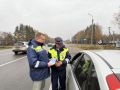 Автомобилистам рекомендовали отказаться от опасных маневров, связанных с выездом на встречную полосу движения, а также напоминали о необходимости быть предельно внимательными, если в машине находятся дети
