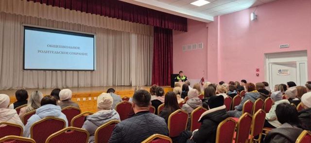 На базе центра «Авангард» автоинспекторы провели краш-курс «Без прав ты не прав» для старшеклассников Марий Эл На базе центра «Авангард» автоинспекторы провели краш-курс «Без прав ты не прав» для старшеклассников Марий Эл
