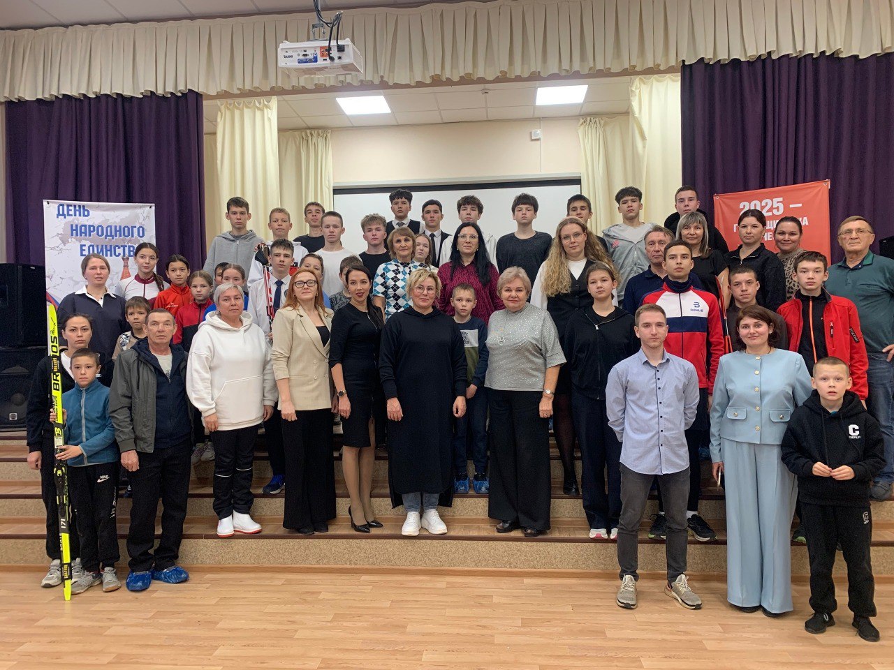 ПОМОЩЬ УЧАСТНИКАМ СВО И В БЛАГОУСТРОЙСТВЕ ТЕРРИТОРИЙ, ВЗАИМОДЕЙСТВИЕ С КОЛЛЕГАМИ, ВСТРЕЧИ С ИЗБИРАТЕЛЯМИ - ВСЕ ЭТО НАПРАВЛЕНИЯ РАБОТЫ ДЕПУТАТОВ ПОМОЩЬ УЧАСТНИКАМ СВО И В БЛАГОУСТРОЙСТВЕ ТЕРРИТОРИЙ, ВЗАИМОДЕЙСТВИЕ С КОЛЛЕГАМИ, ВСТРЕЧИ С ИЗБИРАТЕЛЯМИ - ВСЕ ЭТО НАПРАВЛЕНИЯ РАБОТЫ ДЕПУТАТОВ