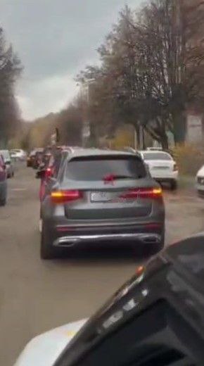 Оперативники МВД по Республике Марий Эл провели проверку сообщения о стрельбе во время движения свадебного кортежа Оперативники МВД по Республике Марий Эл провели проверку сообщения о стрельбе во время движения свадебного кортежа