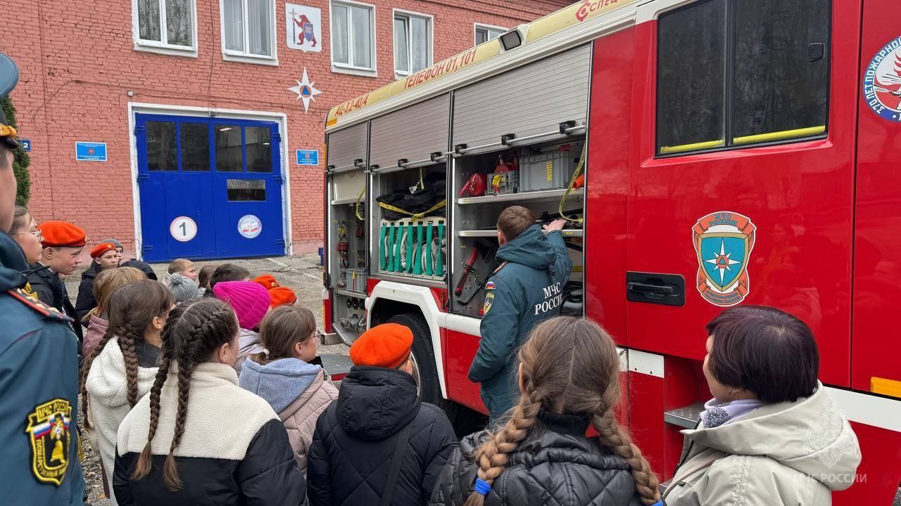 Экскурсия кадетского 6 «Б» класса Килемарской средней общеобразовательной школы Экскурсия кадетского 6 «Б» класса Килемарской средней общеобразовательной школы