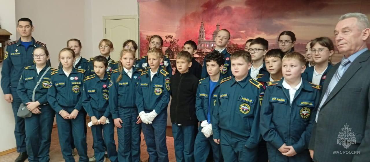 Экскурсия кадетского 6 «Б» класса Килемарской средней общеобразовательной школы Экскурсия кадетского 6 «Б» класса Килемарской средней общеобразовательной школы