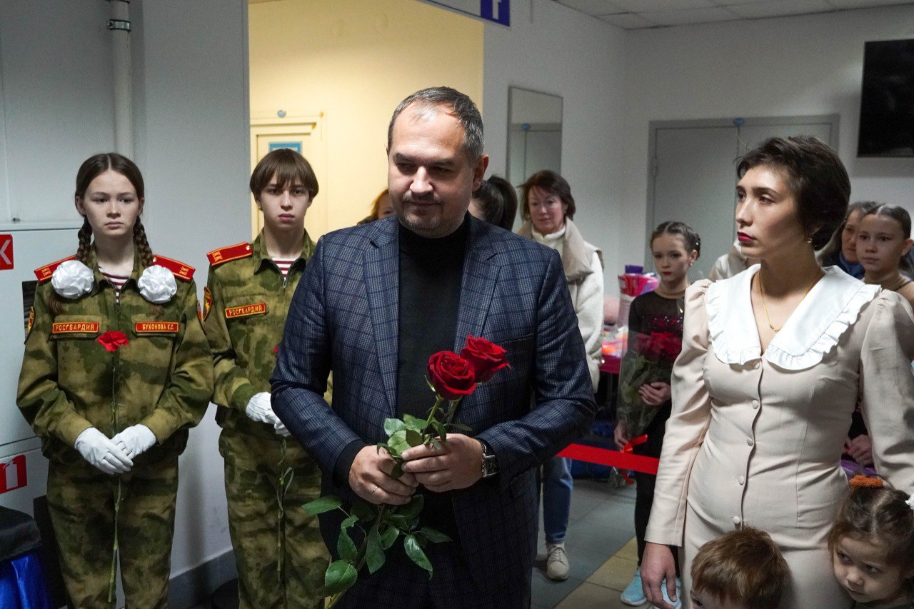 ПОМОЩЬ УЧАСТНИКАМ СВО И В БЛАГОУСТРОЙСТВЕ ТЕРРИТОРИЙ, ВЗАИМОДЕЙСТВИЕ С КОЛЛЕГАМИ, ВСТРЕЧИ С ИЗБИРАТЕЛЯМИ - ВСЕ ЭТО НАПРАВЛЕНИЯ РАБОТЫ ДЕПУТАТОВ
