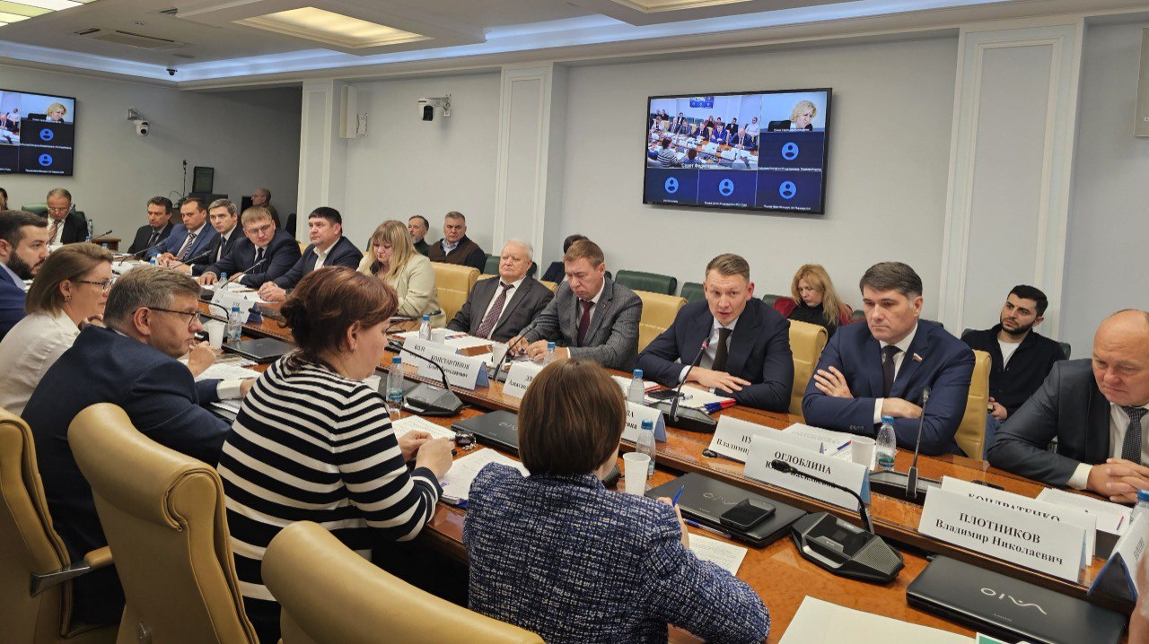 ПОМОЩЬ УЧАСТНИКАМ СВО И В БЛАГОУСТРОЙСТВЕ ТЕРРИТОРИЙ, ВЗАИМОДЕЙСТВИЕ С КОЛЛЕГАМИ, ВСТРЕЧИ С ИЗБИРАТЕЛЯМИ - ВСЕ ЭТО НАПРАВЛЕНИЯ РАБОТЫ ДЕПУТАТОВ ПОМОЩЬ УЧАСТНИКАМ СВО И В БЛАГОУСТРОЙСТВЕ ТЕРРИТОРИЙ, ВЗАИМОДЕЙСТВИЕ С КОЛЛЕГАМИ, ВСТРЕЧИ С ИЗБИРАТЕЛЯМИ - ВСЕ ЭТО НАПРАВЛЕНИЯ РАБОТЫ ДЕПУТАТОВ