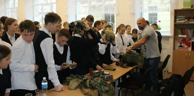 Урок мужества прошел в Куракинской школе Марий Эл