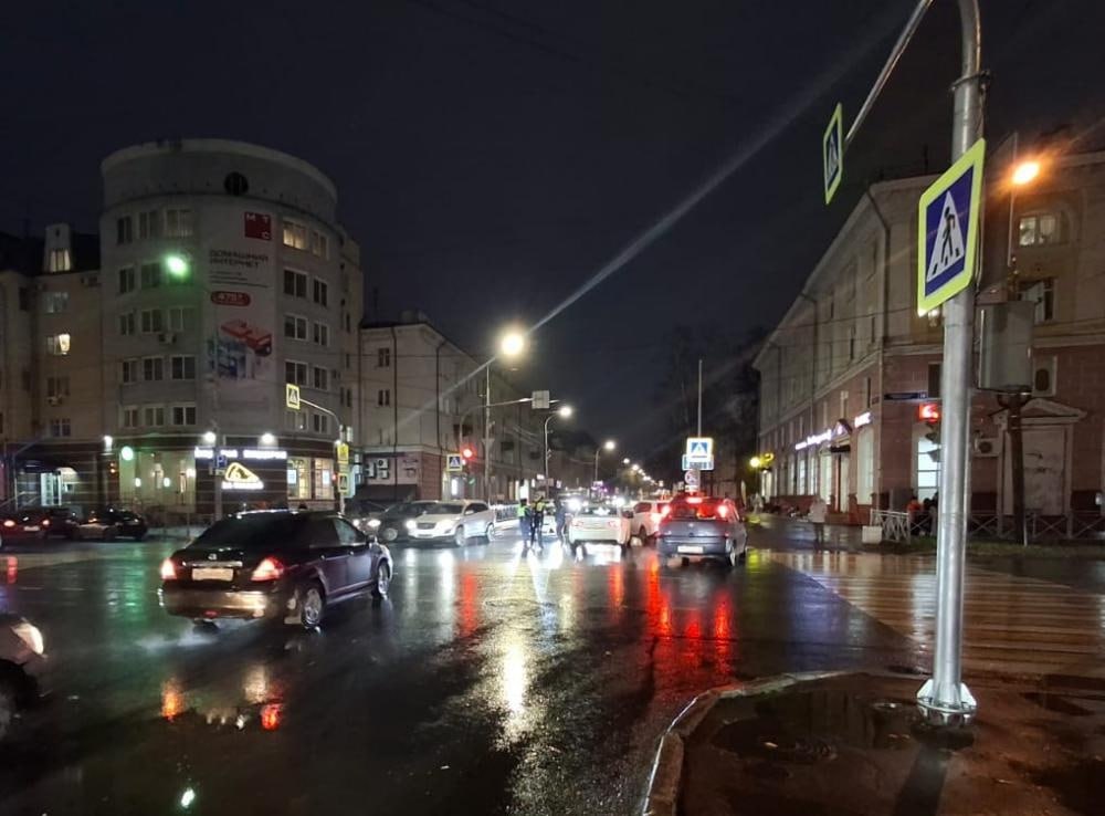 За сутки в Йошкар-Оле в двух ДТП пострадали три пешехода За сутки в Йошкар-Оле в двух ДТП пострадали три пешехода