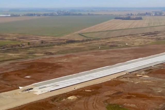 В Республике Марий Эл продолжаются работы по модернизации аэродромной инфраструктуры аэропорта Йошкар-Олы в рамках нацпроекта «Эффективная транспортная система»