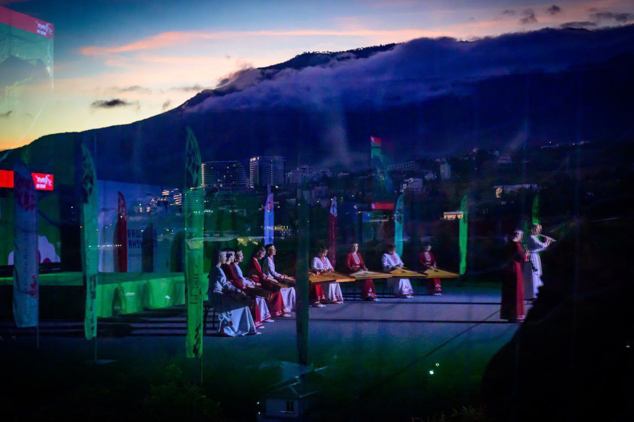 Юрий Зайцев: Завершился вечер в «Артеке» ярким концертом «Гусли Победы» Юрий Зайцев: Завершился вечер в «Артеке» ярким концертом «Гусли Победы»