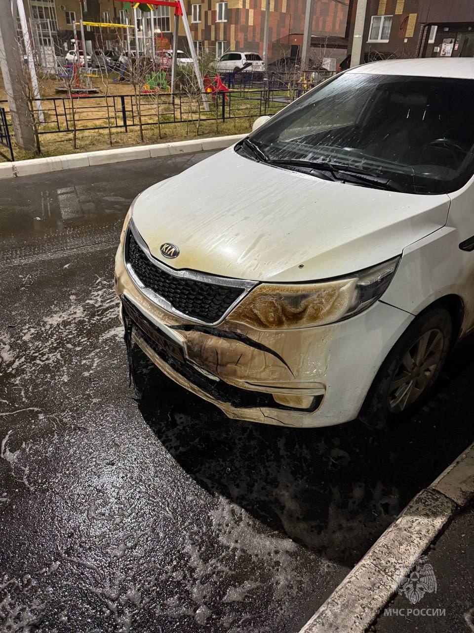 В Йошкар-Оле подожгли автомобиль В Йошкар-Оле подожгли автомобиль