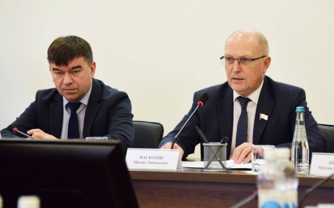 Сегодня оба депутата приняли участие в круглом столе, организованном МарГУ и Государственным Собранием