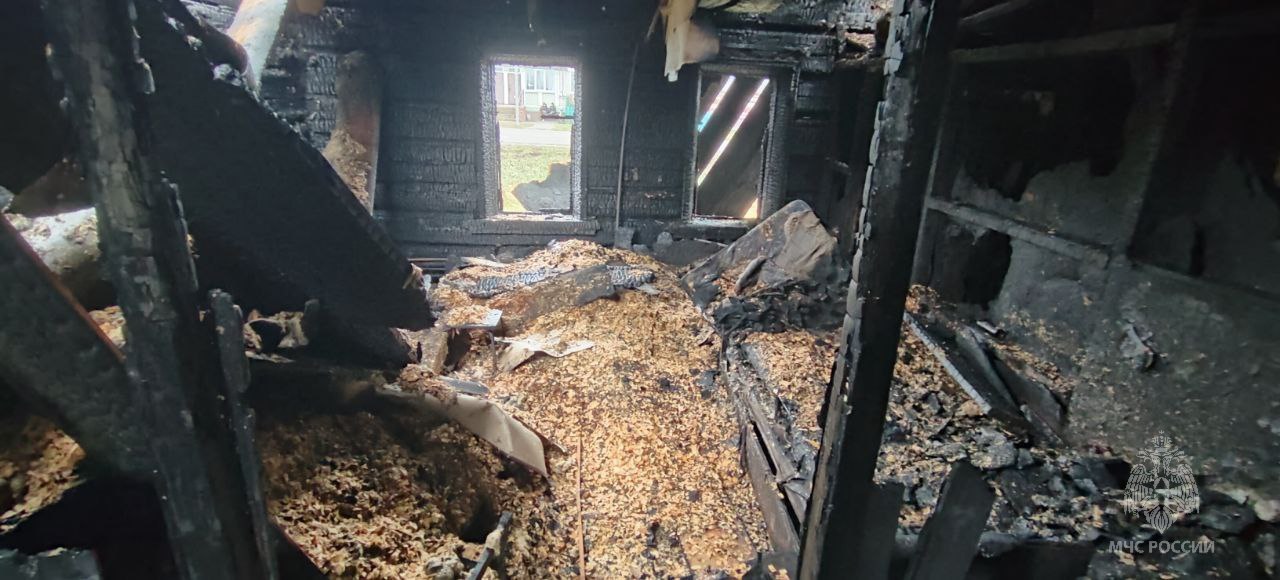 На пожаре травмирован человек На пожаре травмирован человек