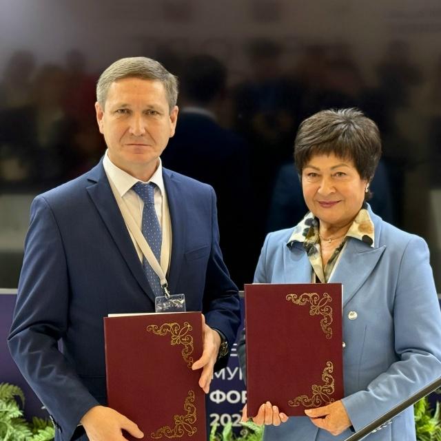 На Международном муниципальном Форуме БРИКС в Санкт-Петербурге между Йошкар-Олой и Гатчинским муниципальным округом было подписано важное соглашение