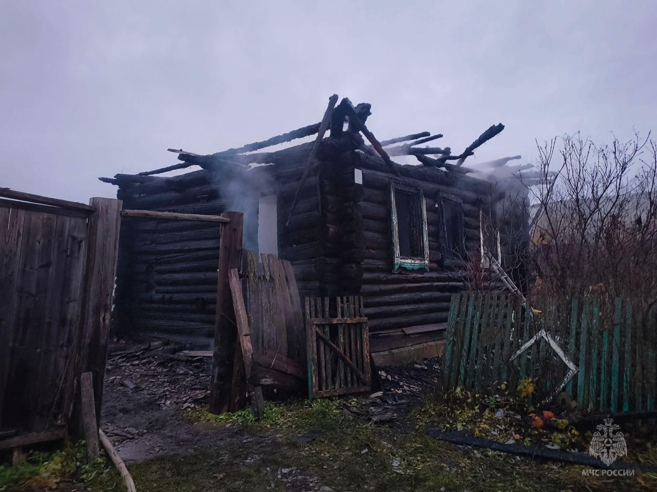 60-летний мужчина погиб на пожаре, который произошел в деревне Петропавловка в Советском районе минувшей ночью 60-летний мужчина погиб на пожаре, который произошел в деревне Петропавловка в Советском районе минувшей ночью