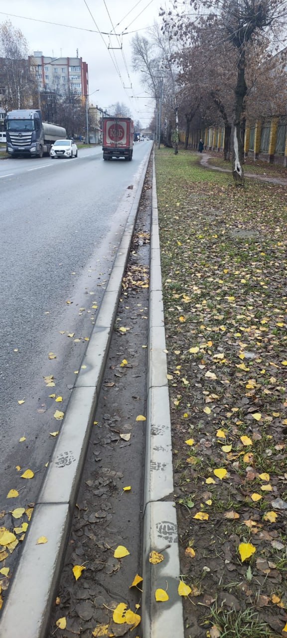 Пока коммунальная техника столицы готовится к зимним морозам, дорожные службы активно работают над не менее важной задачей – обеспечением бесперебойного стока воды Пока коммунальная техника столицы готовится к зимним морозам, дорожные службы активно работают над не менее важной задачей – обеспечением бесперебойного стока воды