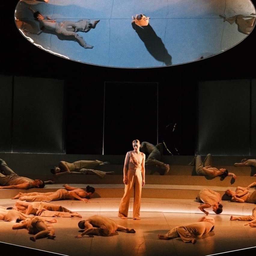 Доброе утро, Йошкар-Ола!. Спешим поделиться новостью из жизни ансамбля "УлыбкаАссорти" - ученица танцевального коллектива Елена Полушина выступает на сцене Краснодарского театра современного искусства с пластическим... Доброе утро, Йошкар-Ола!. Спешим поделиться новостью из жизни ансамбля "УлыбкаАссорти" - ученица танцевального коллектива Елена Полушина выступает на сцене Краснодарского театра современного искусства с пластическим...