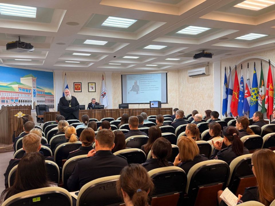          -        ,   ,    ...