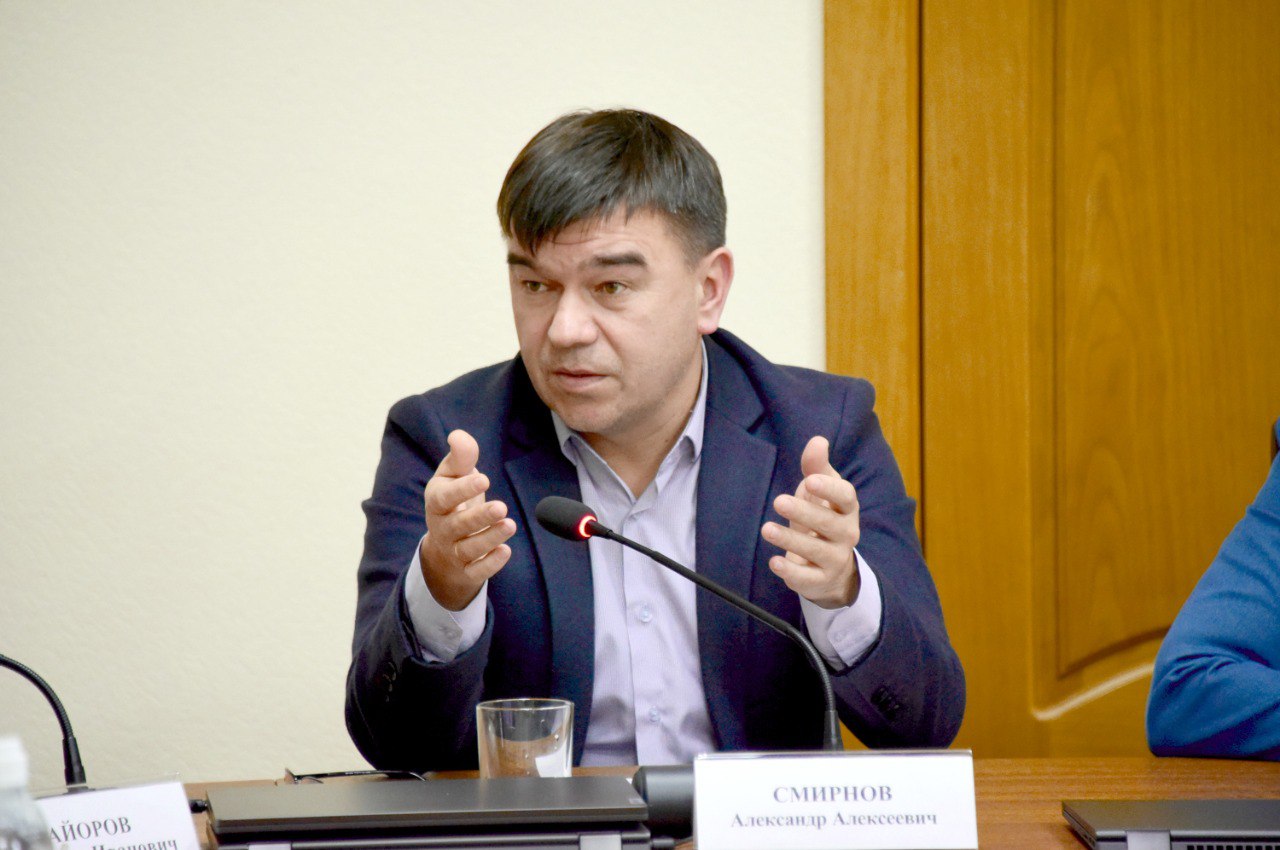 КРУГЛЫЙ СТОЛ В ГОССОБРАНИИ: ПЕРВЫЕ ИТОГИ РЕФОРМЫ МЕСТНОГО САМОУПРАВЛЕНИЯ В МАРИЙ ЭЛ КРУГЛЫЙ СТОЛ В ГОССОБРАНИИ: ПЕРВЫЕ ИТОГИ РЕФОРМЫ МЕСТНОГО САМОУПРАВЛЕНИЯ В МАРИЙ ЭЛ