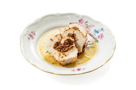 Запеченная индейка с фисташками и лимоном: неповторимое кулинарное приключение