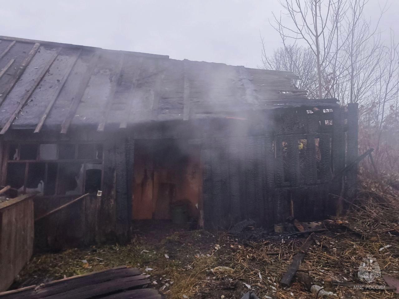 60-летний мужчина погиб на пожаре, который произошел в деревне Петропавловка в Советском районе минувшей ночью 60-летний мужчина погиб на пожаре, который произошел в деревне Петропавловка в Советском районе минувшей ночью
