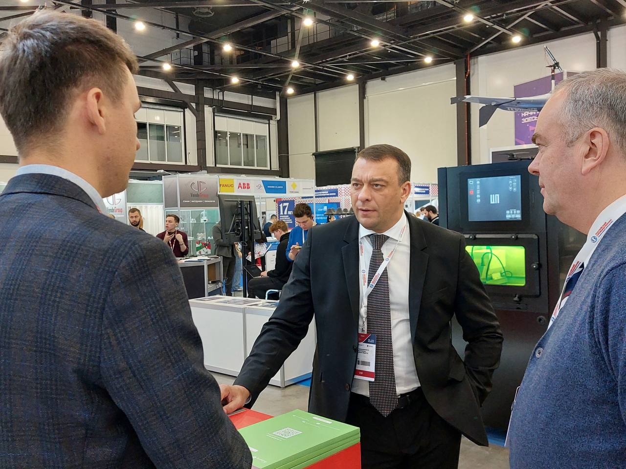 В эти дни в Санкт-Петербурге проходит форум-выставка «Российский промышленник-2025» В эти дни в Санкт-Петербурге проходит форум-выставка «Российский промышленник-2025»