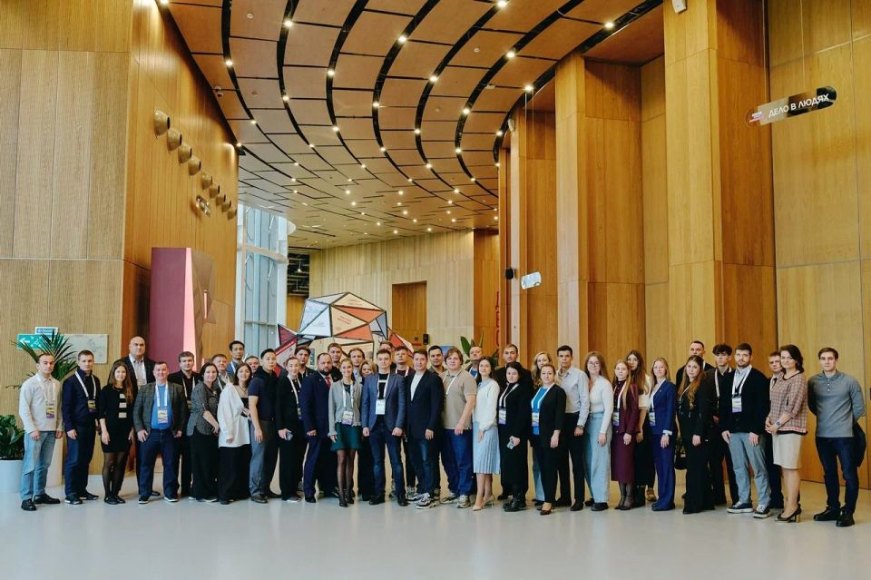 Представители марийского парламента Мария Дорогова и Даниил Жуков прошли обучение на базе мастерской управления "Сенеж"