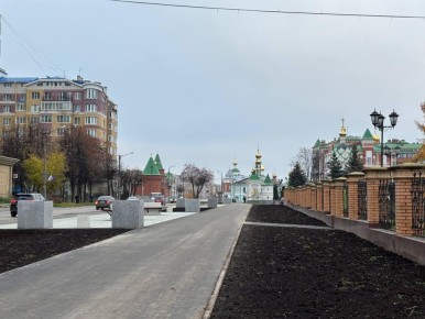 В Йошкар-Оле завершились работы по благоустройству участка от Вознесенской улицы до площади имени Никонова на бульваре Чавайна