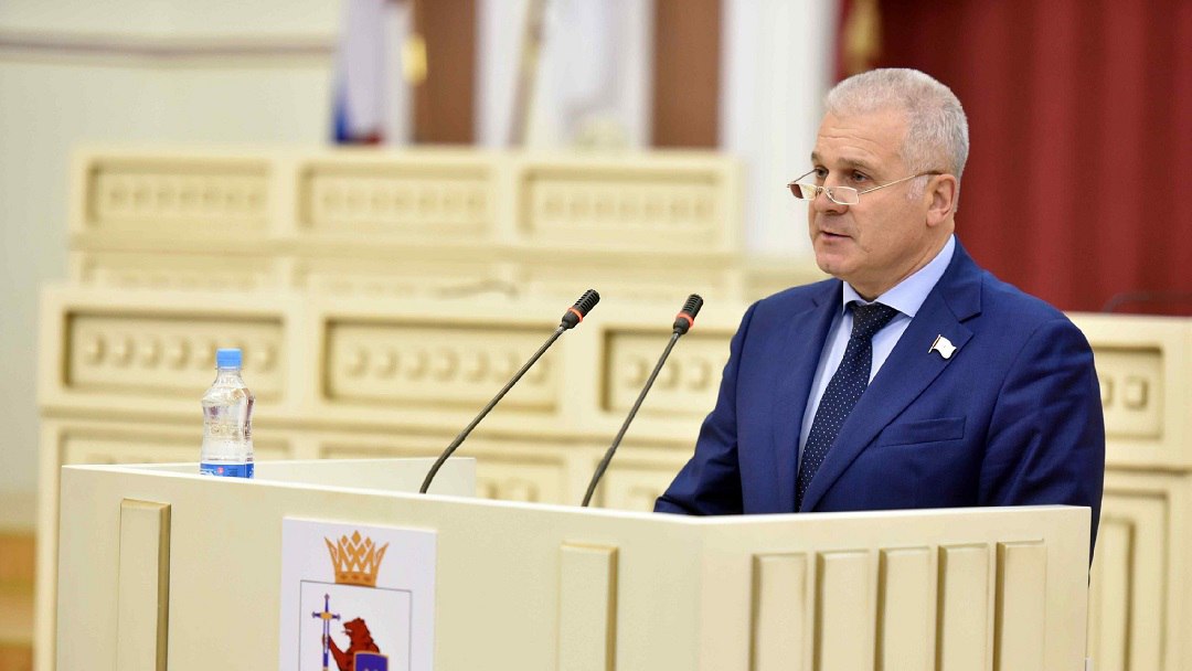 Сенатор Сергей Мартынов поздравил жителей Марий Эл с Днем народного единства и 105-летием образования республики