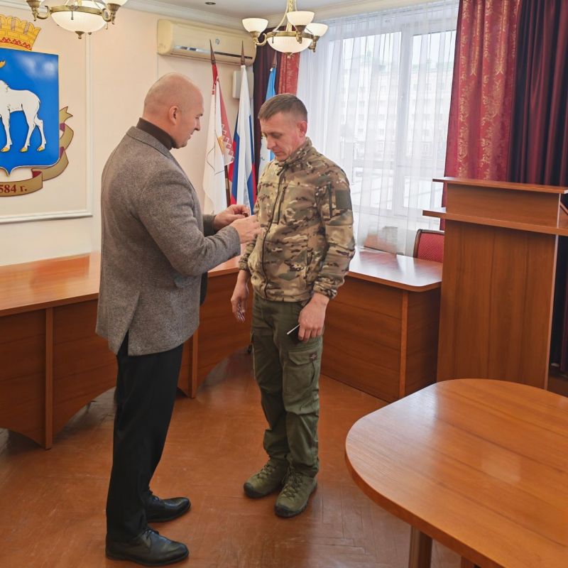 Два участника специальной военной операции отмечены медалями Два участника специальной военной операции отмечены медалями