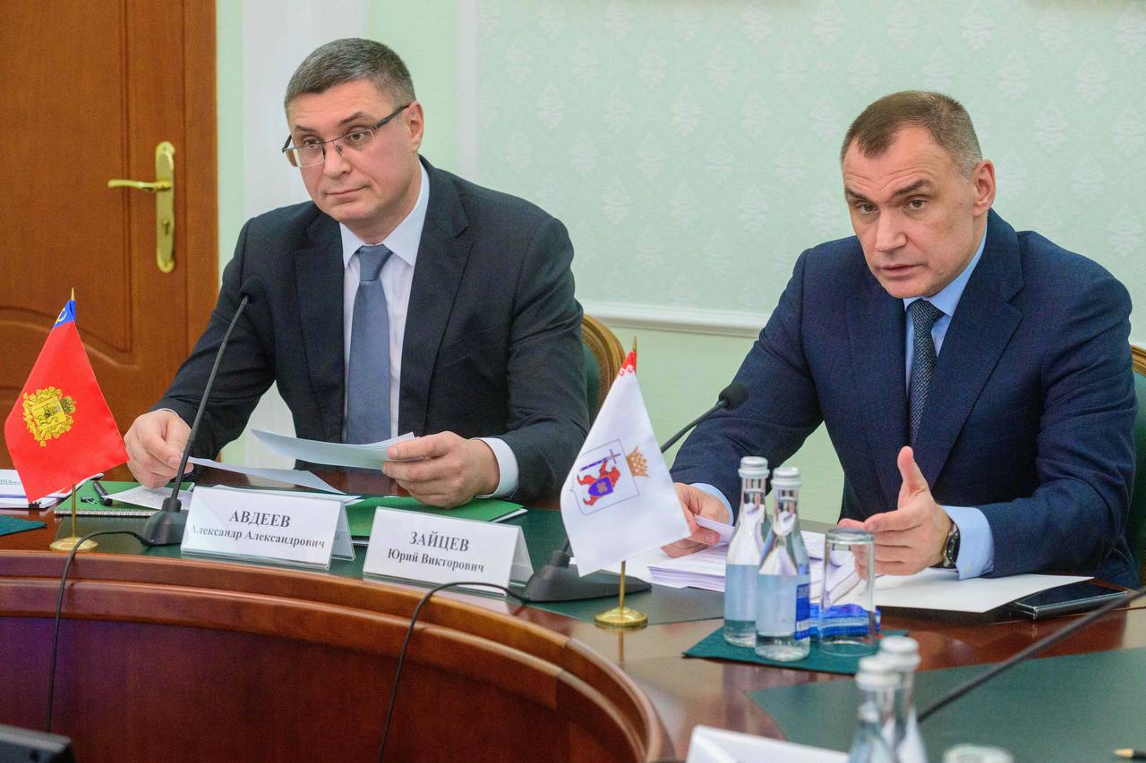 Антон Трудинов: Сегодня Йошкар-Ола приняла делегацию из Владимирской области во главе с Губернатором Александром Авдеевым Антон Трудинов: Сегодня Йошкар-Ола приняла делегацию из Владимирской области во главе с Губернатором Александром Авдеевым