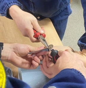 Жительница Марий Эл обратилась к спасателям, когда не смогла снять с распухшего пальца кольцо