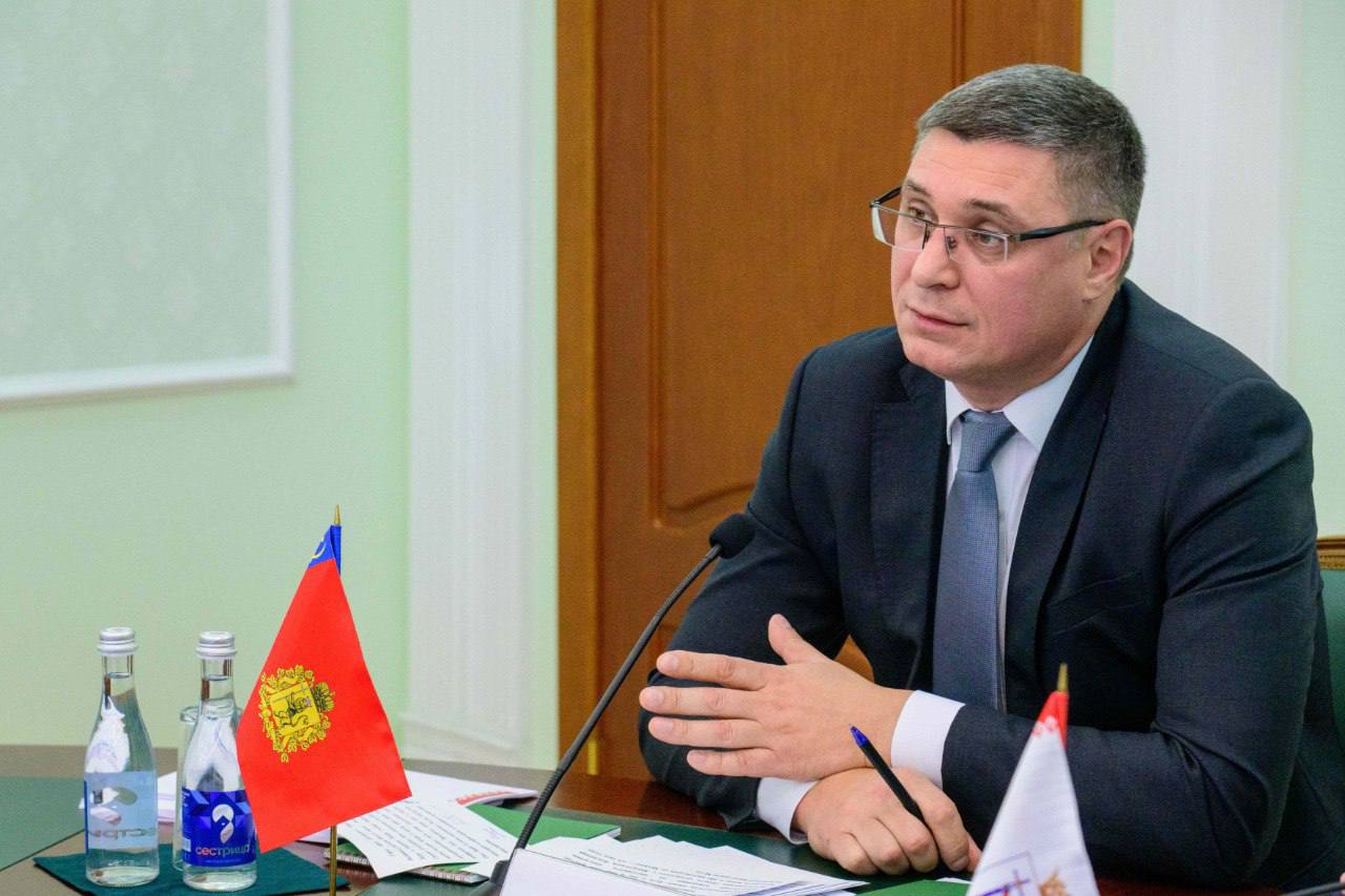 Председатель Госсобрания Михаил Васютин принял участие в совещании по теме организации комфортной, безопасной среды, которое прошло сегодня в Доме Правительства в рамках рабочего визита делегации Владимирской области Председатель Госсобрания Михаил Васютин принял участие в совещании по теме организации комфортной, безопасной среды, которое прошло сегодня в Доме Правительства в рамках рабочего визита делегации Владимирской области