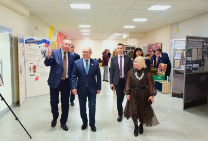 МИХАИЛ ВАСЮТИН: "В КАЖДОМ ИМЕНИ, В КАЖДОЙ СУДЬБЕ – ЧАСТИЦА ВЕЛИКОЙ ИСТОРИИ НАШЕГО ОТЕЧЕСТВА"