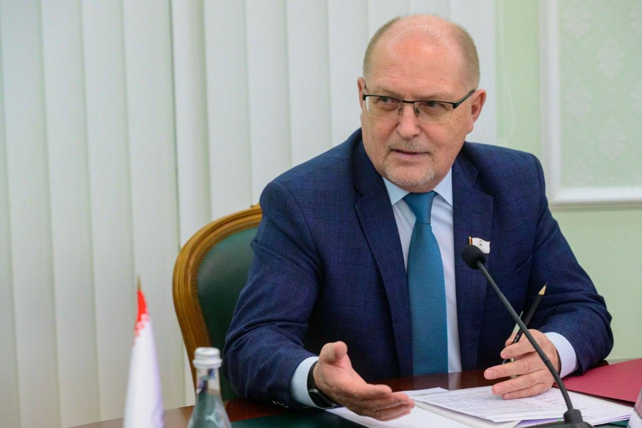 Председатель Госсобрания Михаил Васютин принял участие в совещании по теме организации комфортной, безопасной среды, которое прошло сегодня в Доме Правительства в рамках рабочего визита делегации Владимирской области Председатель Госсобрания Михаил Васютин принял участие в совещании по теме организации комфортной, безопасной среды, которое прошло сегодня в Доме Правительства в рамках рабочего визита делегации Владимирской области