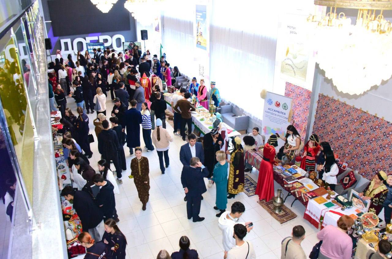 XII Молодежный фестиваль национальных культур Марий Эл «Единство в дружб» подошел к концу XII Молодежный фестиваль национальных культур Марий Эл «Единство в дружб» подошел к концу