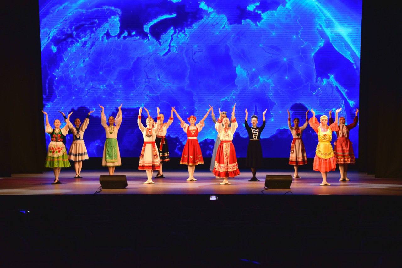 XII Молодежный фестиваль национальных культур Марий Эл «Единство в дружб» подошел к концу XII Молодежный фестиваль национальных культур Марий Эл «Единство в дружб» подошел к концу