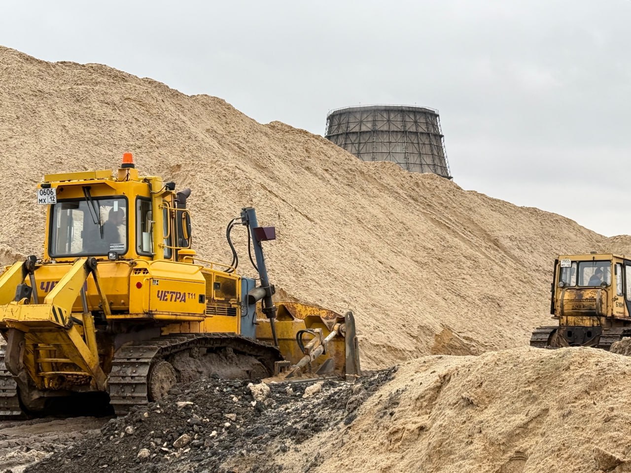 Для предстоящего зимнего сезона в Йошкар-Оле заготовлено 12 тонн песко-соляной смеси, предназначенной для борьбы со снежными заносами и скользкими дорогами