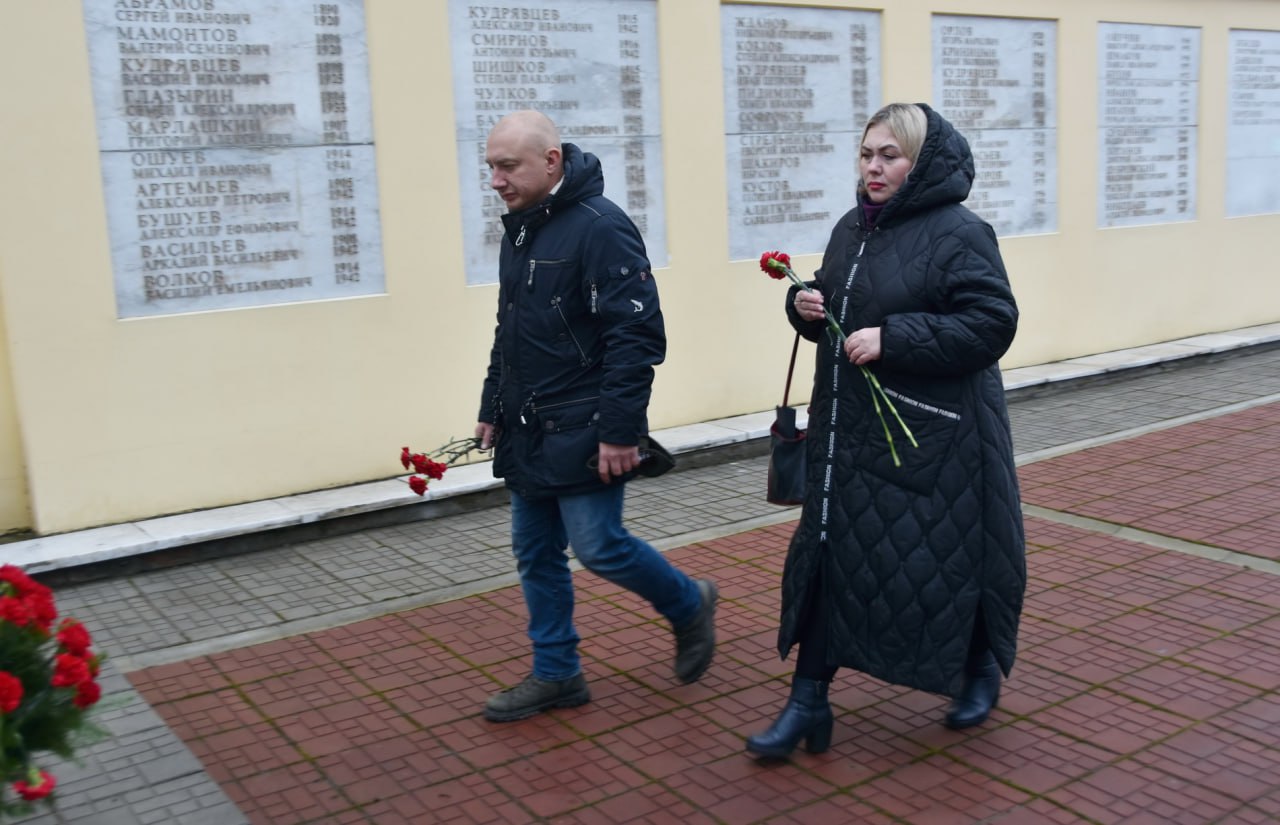 В Республике Марий Эл полицейские, ветераны и общественники приняли участие в памятных мероприятиях