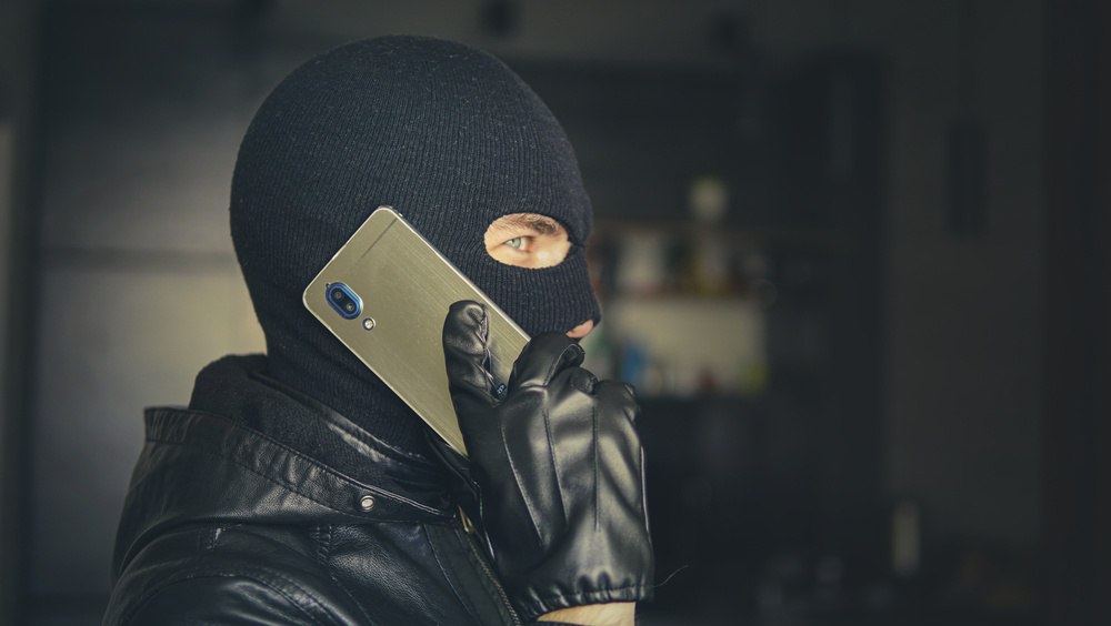 Мошенники начали предлагать кредитные карты с большим лимитом