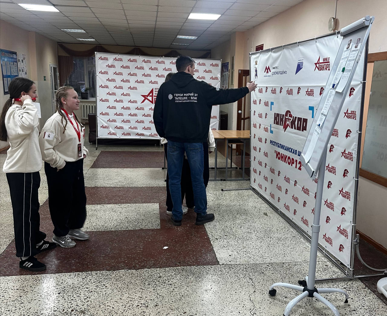 Юрий Зайцев: В эти дни в нашей республике проходит школа юнкоров Юрий Зайцев: В эти дни в нашей республике проходит школа юнкоров